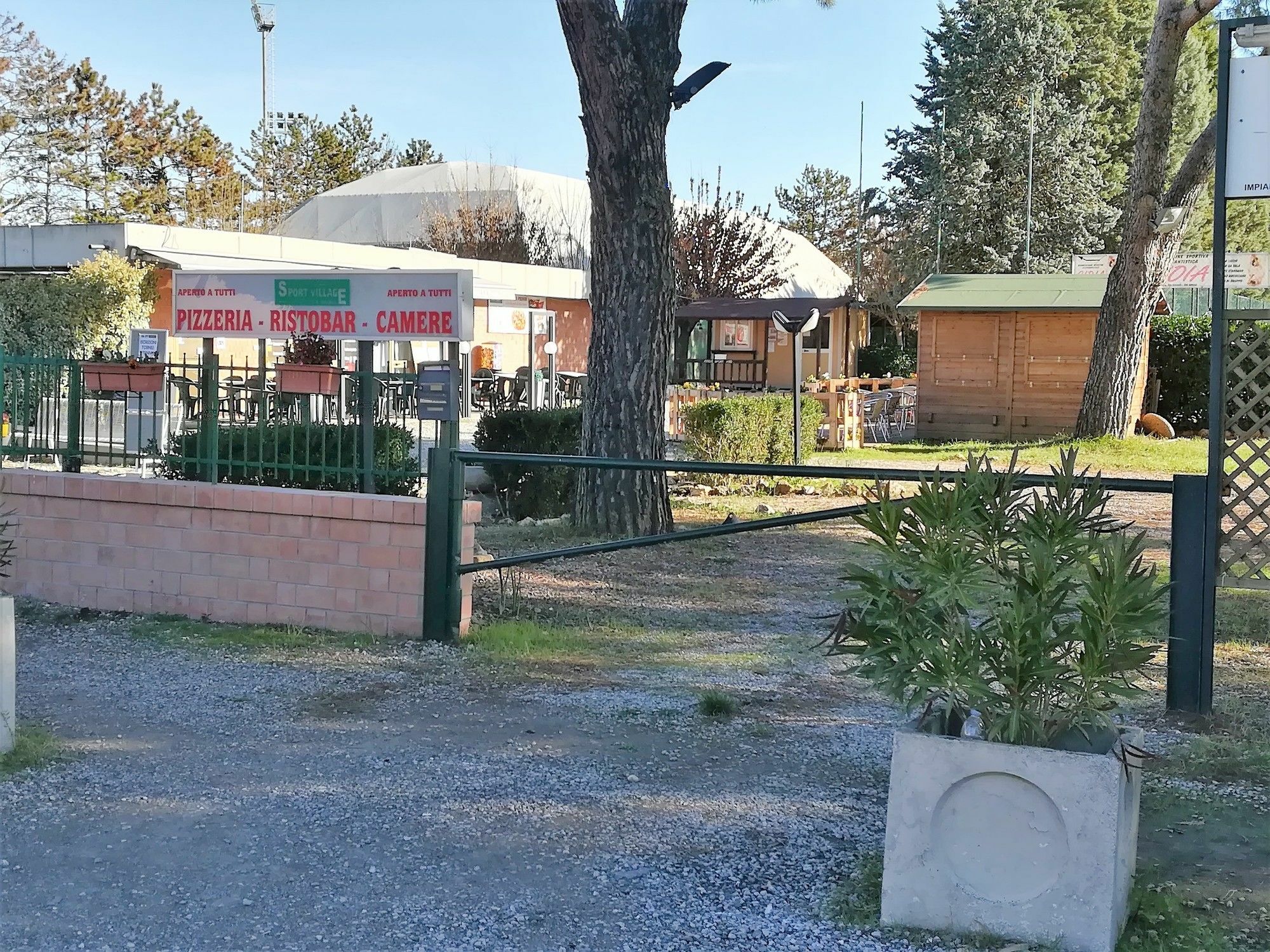Sport Village La Badia コッレ・ヴァル・デルザ エクステリア 写真